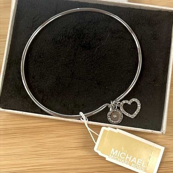 Brand New Michael Kors Silver Tone Rhinestone Heart Logo Charm Bangle Bracelet - Picture 1 of 14